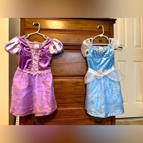 Disney Store Princess Dresses sz 4 - Picture 1 of 10